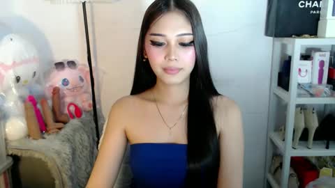 Snapshot of imyourlegalbaby chatting on April 28, 12:10 pm Aki online show from April 28, 12:10 pm