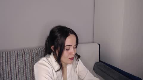 Snapshot of in_yan chatting on November 14, 7:56 pm Lin online show from November 14, 7:56 pm