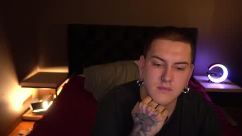 OTIS and MILIY online show from February 6, 9:49 pm