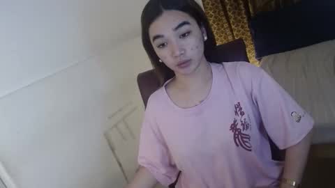 indestructabletrixie online show from March 27, 10:26 am