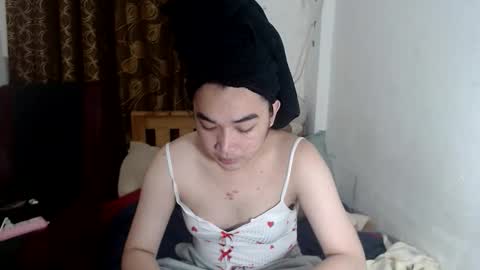 indestructabletrixie online show from April 19, 11:31 am