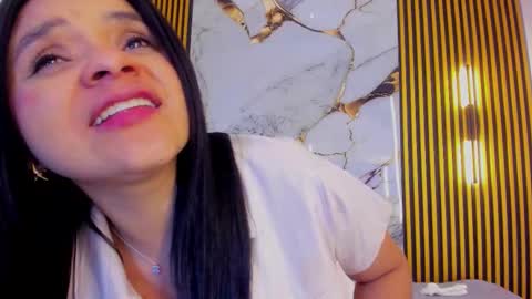 Snapshot of indi_catalina chatting on February 1, 7:12 pm Indi Catalina online show from February 1, 7:12 pm