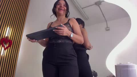 Snapshot of indi_catalina chatting on April 11, 1:15 pm Indi Catalina online show from April 11, 1:15 pm