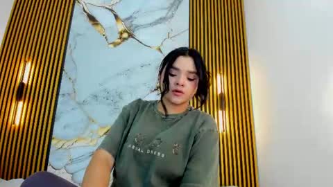 Snapshot of indi_catalina chatting on June 30, 2:45 am Indi Catalina online show from June 30, 2:45 am