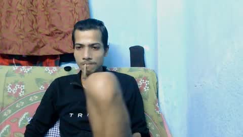 Snapshot of indian_bengali_boy chatting on September 9, 7:46 pm Suman Leo online show from September 9, 7:46 pm