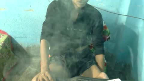 Snapshot of indian_bengali_boy chatting on October 7, 7:44 pm Suman Leo online show from October 7, 7:44 pm