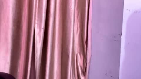 Snapshot of indian_dollneenu chatting on June 3, 4:45 pm indain dollmeenu online show from June 3, 4:45 pm