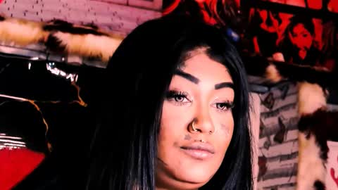 Snapshot of indian_dreamgirl chatting on May 10, 12:54 pm Bella Ambrosia online show from May 10, 12:54 pm