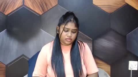 Snapshot of indian_rimmelx chatting on June 10, 7:18 am Melz online show from June 10, 7:18 am
