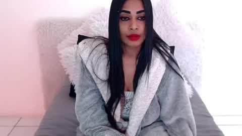 Snapshot of indian_swaggerliciousx chatting on July 13, 9:23 am Jazmin online show from July 13, 9:23 am