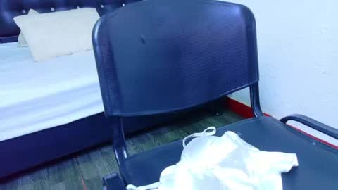 Snapshot of indian_whore18 chatting on June 11, 3:04 am indian_whore18 online show from June 11, 3:04 am