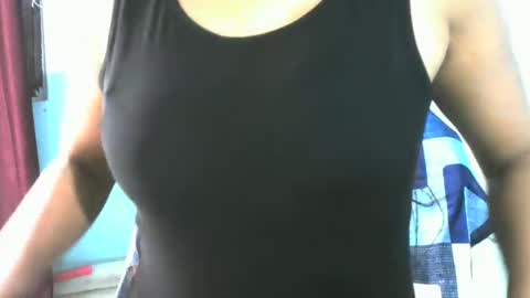 Snapshot of indiananu23 chatting on January 2, 10:26 am indiananu23 online show from January 2, 10:26 am