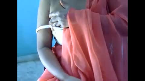 Snapshot of indiananu23 chatting on November 6, 7:53 am indiananu23 online show from November 6, 7:53 am