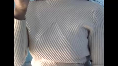 Snapshot of indiananu23 chatting on January 18, 8:07 am indiananu23 online show from January 18, 8:07 am