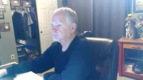 Papa online show from May 23, 8:18 am