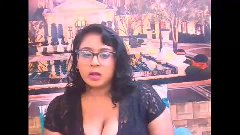 Snapshot of indianboobilicious chatting on June 10, 6:12 am indianboobilicious online show from June 10, 6:12 am