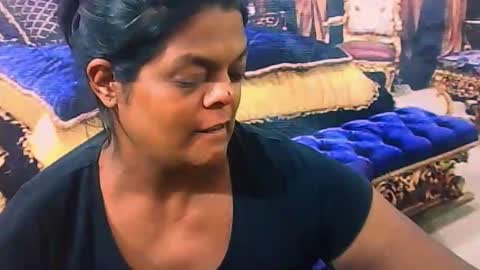 Snapshot of indiancherrypie chatting on February 6, 6:51 am indiancherrypie online show from February 6, 6:51 am