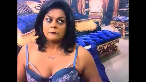 Snapshot of indiancherrypie chatting on February 15, 7:51 am indiancherrypie online show from February 15, 7:51 am