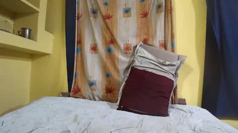 Snapshot of indiancumking chatting on December 20, 2:27 pm inindiancumking online show from December 20, 2:27 pm