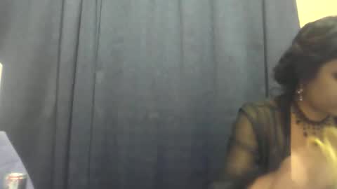 Snapshot of indiancutiexo chatting on September 29, 10:36 pm indiancutiexo online show from September 29, 10:36 pm