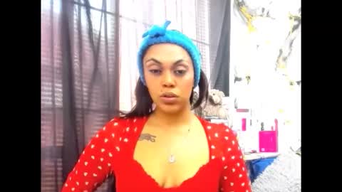 Snapshot of indiandesire4u69 chatting on May 21, 7:37 am Lia online show from May 21, 7:37 am