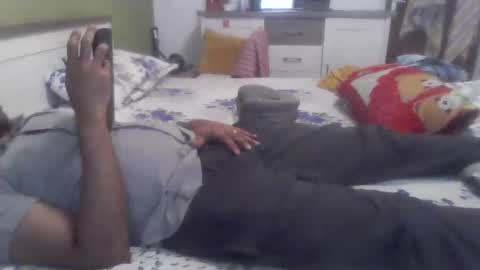 indianhotguy12345123 online show from April 12, 1:16 pm