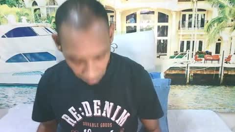 Snapshot of indianmagicmike69 chatting on July 1, 6:07 pm indianmagicmike69 online show from July 1, 6:07 pm