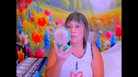 indianroxy27 online show from April 13, 4:45 pm