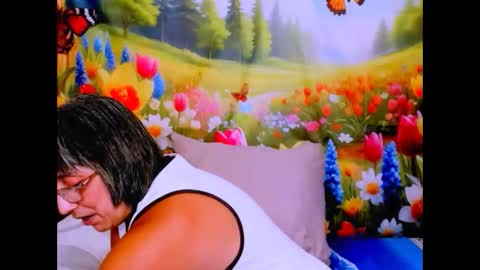 indianroxy27 online show from April 15, 7:54 pm