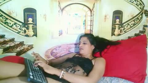 Snapshot of indiansexysmyle chatting on January 16, 9:08 pm Azi online show from January 16, 9:08 pm
