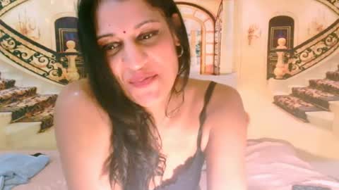 Snapshot of indiansexysmyle chatting on July 15, 1:33 am Azi online show from July 15, 1:33 am