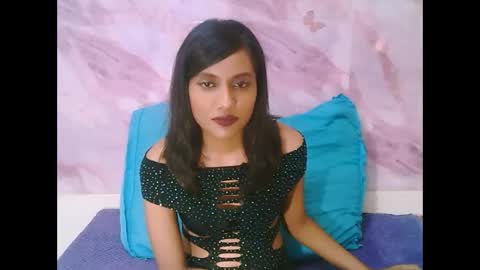 Snapshot of indianskies chatting on April 26, 1:58 am Sky online show from April 26, 1:58 am