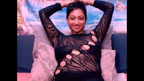 Snapshot of indianspicy69 chatting on December 2, 6:10 pm Shreya online show from December 2, 6:10 pm