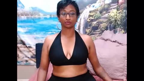 Snapshot of indianspicy69 chatting on February 24, 7:19 pm Shreya online show from February 24, 7:19 pm