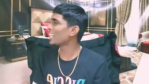 Snapshot of indianthuggin chatting on July 2, 9:54 pm BabyFace online show from July 2, 9:54 pm
