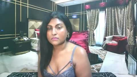 Snapshot of indianvelvetvixxen chatting on August 6, 12:07 pm IndianVelvet online show from August 6, 12:07 pm