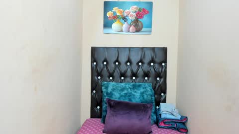 indianxprincess online show from July 8, 6:34 pm