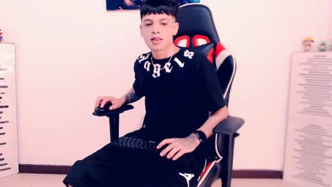 matias online show from April 18, 7:07 pm