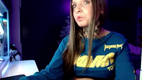 Snapshot of inesdesire chatting on January 7, 9:35 pm InesDesire online show from January 7, 9:35 pm