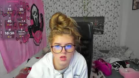 Snapshot of iness_lex chatting on May 18, 7:03 am iness_lex online show from May 18, 7:03 am