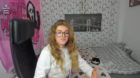 Snapshot of iness_lex chatting on May 19, 7:04 am iness_lex online show from May 19, 7:04 am