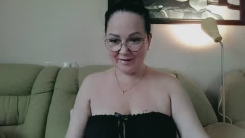 Snapshot of infinity_loveliness chatting on June 26, 7:13 am Infinity online show from June 26, 7:13 am