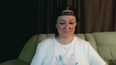 Snapshot of infinity_loveliness chatting on July 6, 7:38 am Infinity online show from July 6, 7:38 am