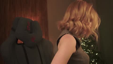 Snapshot of infinitysoul_ chatting on December 12, 7:59 pm Alexa..  Inst     Fansly infinitysoul  online show from December 12, 7:59 pm