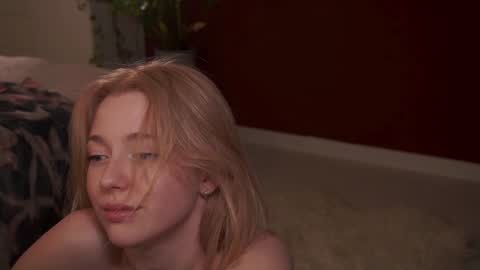 Snapshot of infinitysoul_ chatting on December 17, 2:01 am Alexa..  Inst     Fansly infinitysoul  online show from December 17, 2:01 am