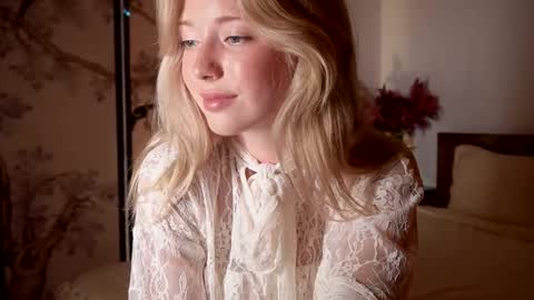 Snapshot of infinitysoul_ chatting on October 11, 4:05 pm Alexa..  Inst     Fansly infinitysoul  online show from October 11, 4:05 pm