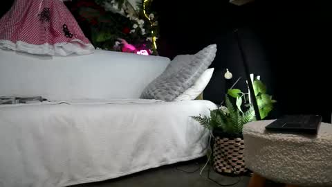 Snapshot of ingadn chatting on October 1, 5:08 pm IngAdn online show from October 1, 5:08 pm