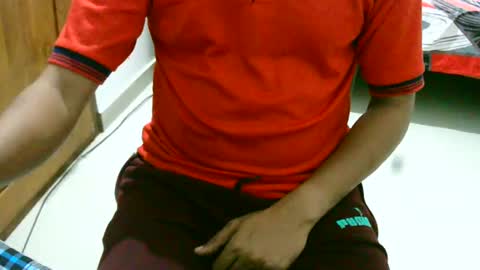 Snapshot of ingloriousuncut chatting on December 2, 10:50 am Inglorious Hairy Uncut online show from December 2, 10:50 am