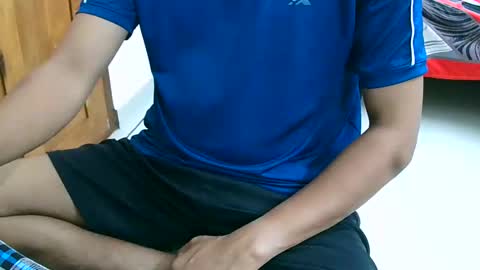 Snapshot of ingloriousuncut chatting on December 4, 10:35 am Inglorious Hairy Uncut online show from December 4, 10:35 am