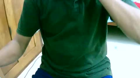 Snapshot of ingloriousuncut chatting on December 9, 4:37 pm Inglorious Hairy Uncut online show from December 9, 4:37 pm